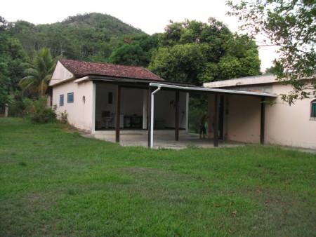 3 casa em terreno de 4000m² valor R$395.000,00
